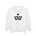 Sudaderas con capucha Kindness Is Free - parte delantera y trasera